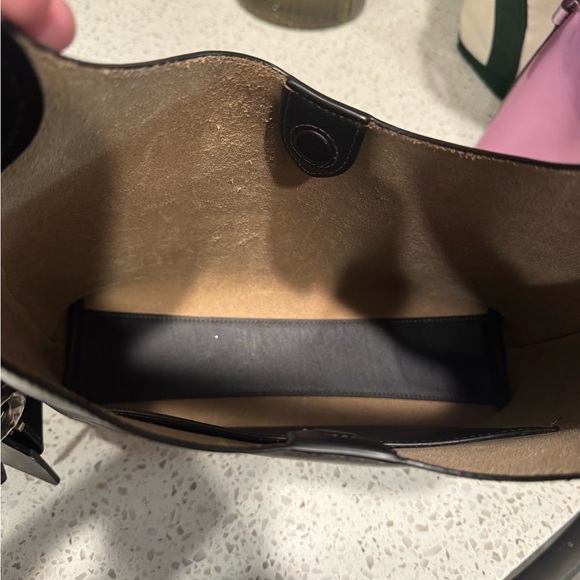 Coach Elegant Black and Tan Shoulder Bag - Picture 4 of 6